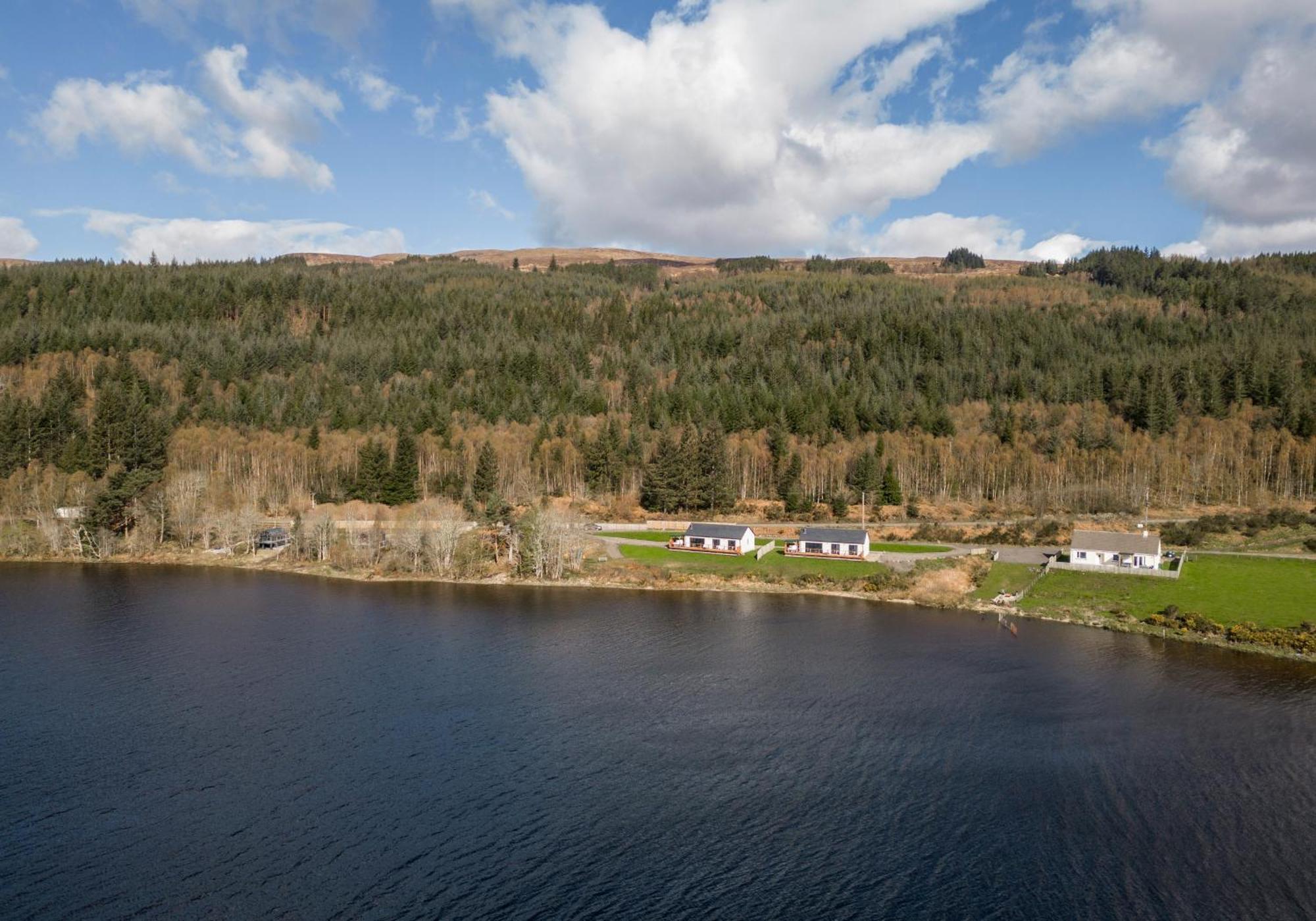 Shoreland Lodges - Cherry Lodge ฟอร์ตออกัสตัส ภายนอก รูปภาพ