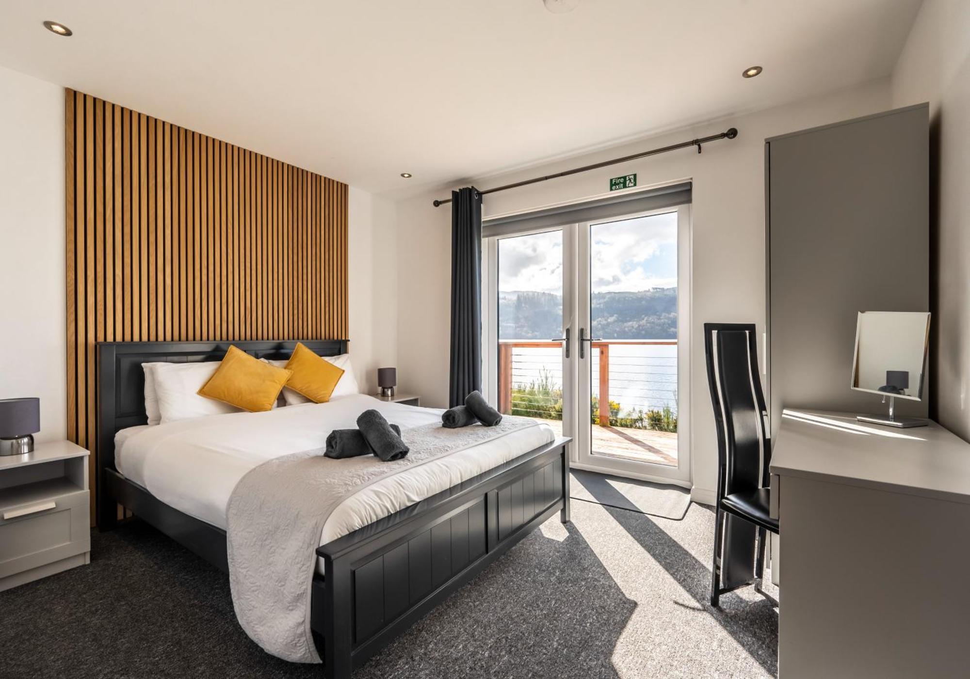 Shoreland Lodges - Cherry Lodge ฟอร์ตออกัสตัส ภายนอก รูปภาพ