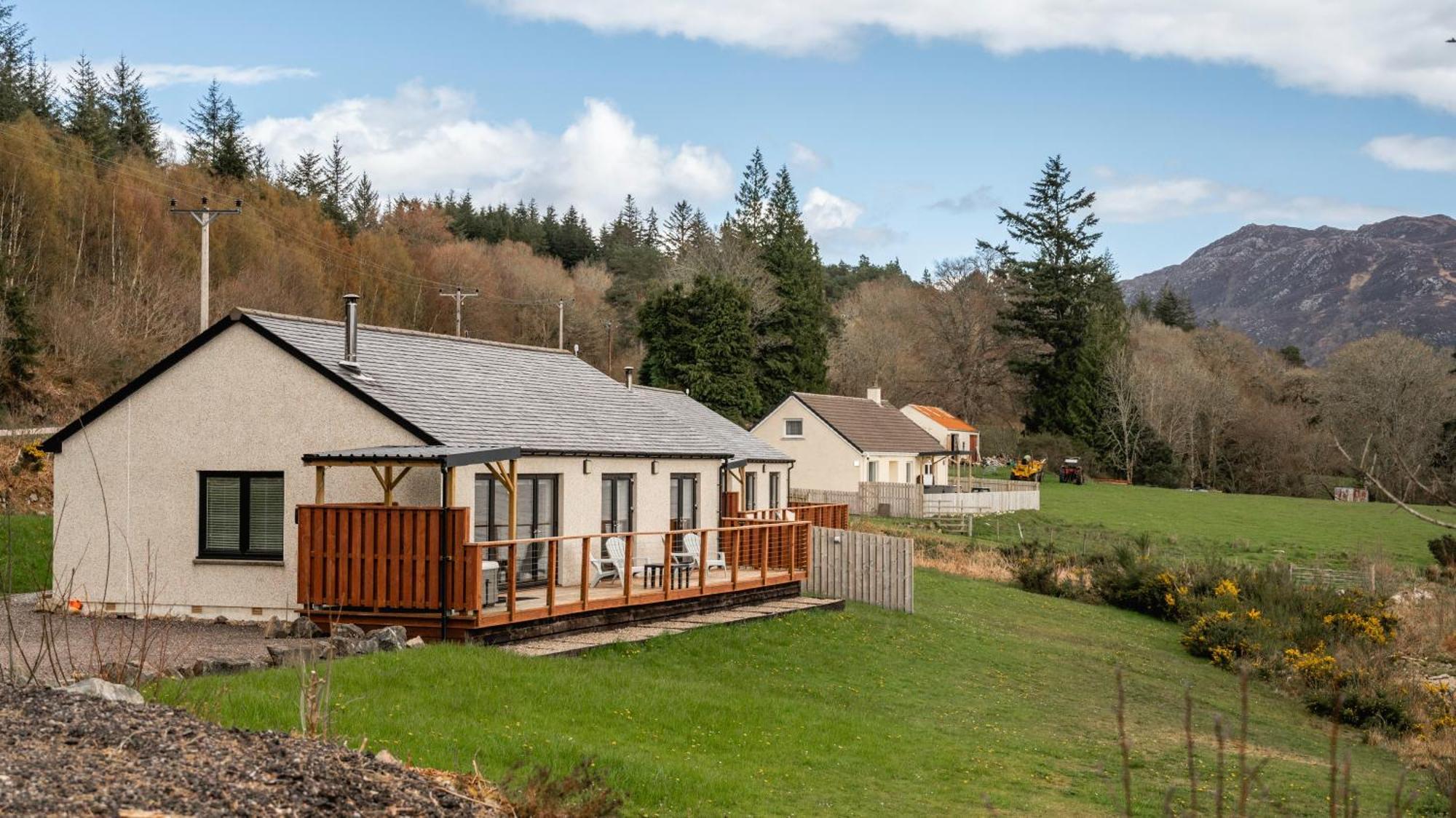 Shoreland Lodges - Cherry Lodge ฟอร์ตออกัสตัส ภายนอก รูปภาพ